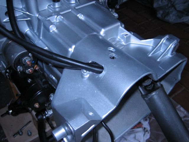 Gehäuseoberseite_Leitungen Gehäuseoberseite_Leitungen